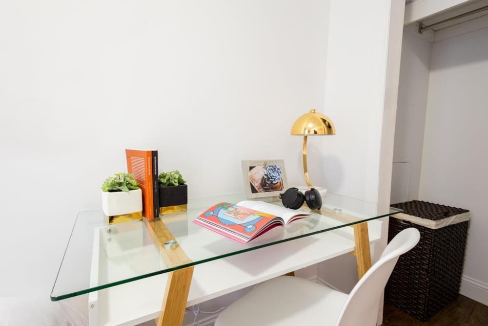 Apartamento 1435-2 3 Bedrooms 2bath W D Ues